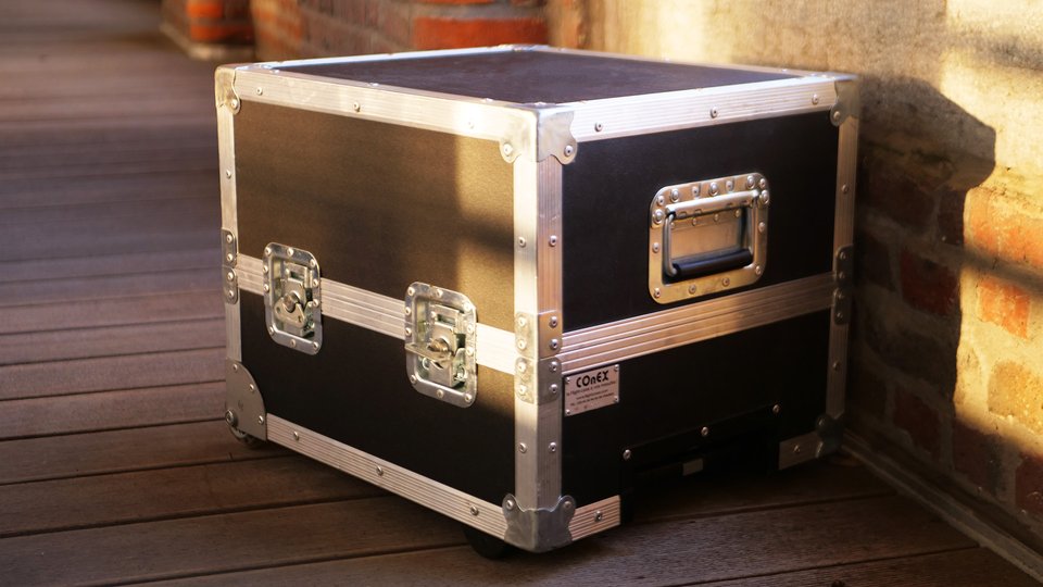 Flight case 22": Tailor-made flight case for Iris 22