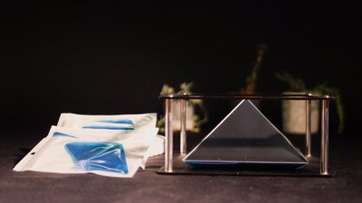 L'ensemble parfait pour découvrir ou faire découvrir la gamme Pixel: nos hologrammes de poche pour smartphones et tablettes. Contiens 5 pyramides <b>Pixel</b> pour smartphones et 1 pyramide <b>Pixel XL</b> pour tablettes