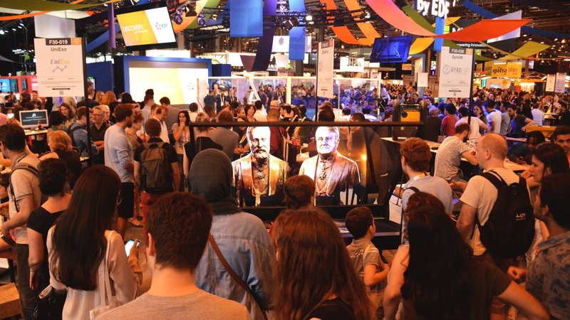 A 75 inch holographic display at french fair vivatech in 2018